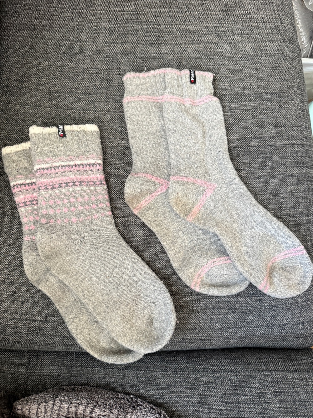 PAJAR CANADA Cozy Gray & Pink Crew Socks for adult (2) pair